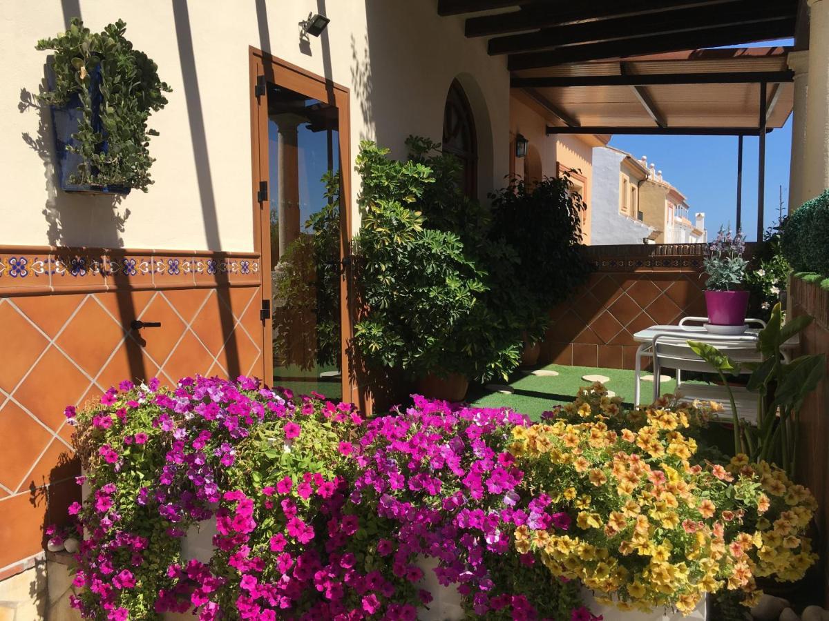 Apartment With Private Patio Фуэнхирола Экстерьер фото