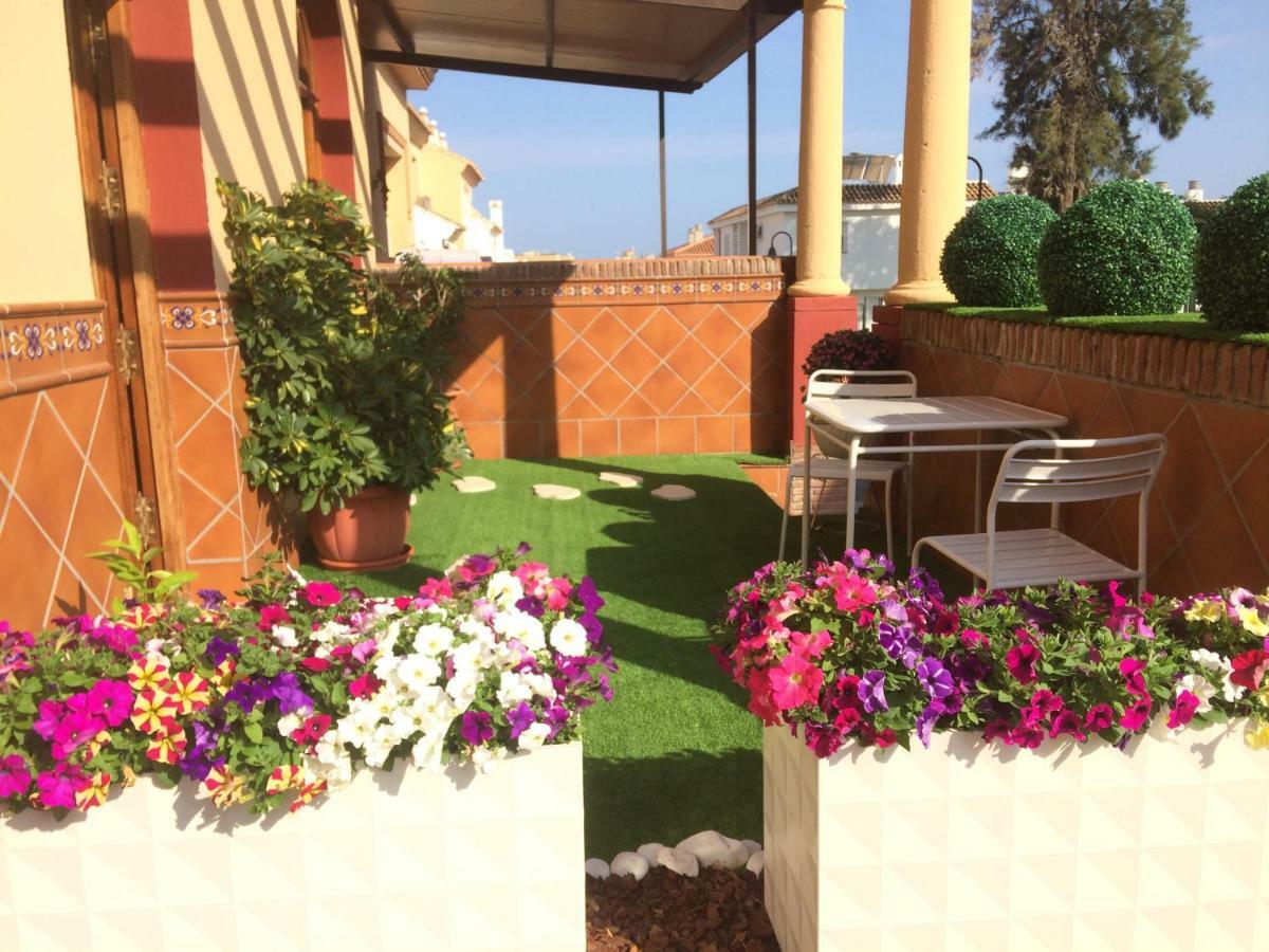 Apartment With Private Patio Фуэнхирола Экстерьер фото