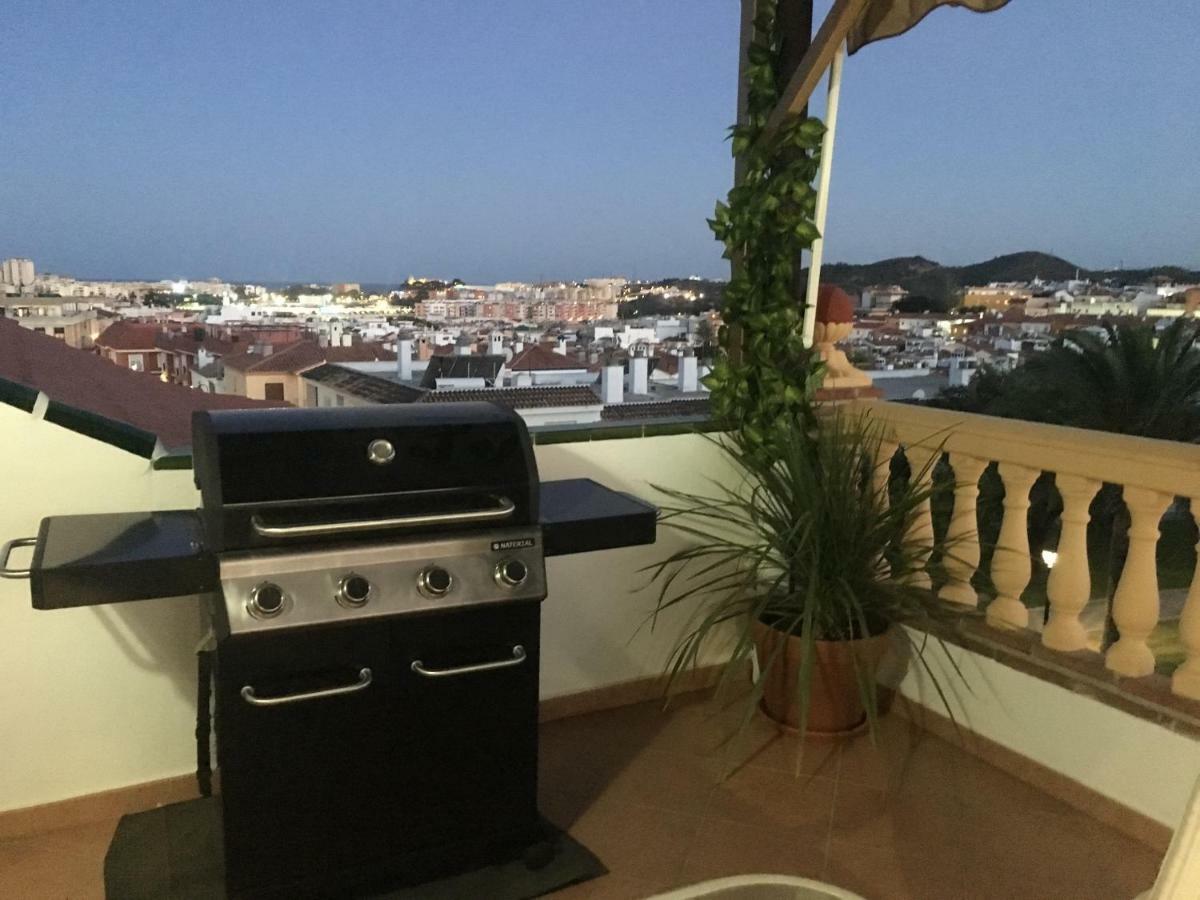 Apartment With Private Patio Фуэнхирола Экстерьер фото