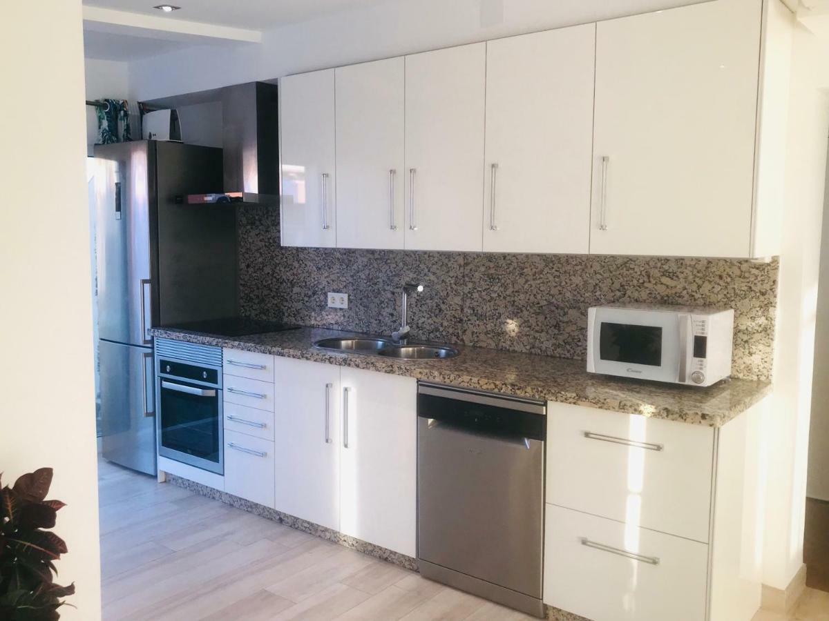 Apartment With Private Patio Фуэнхирола Экстерьер фото