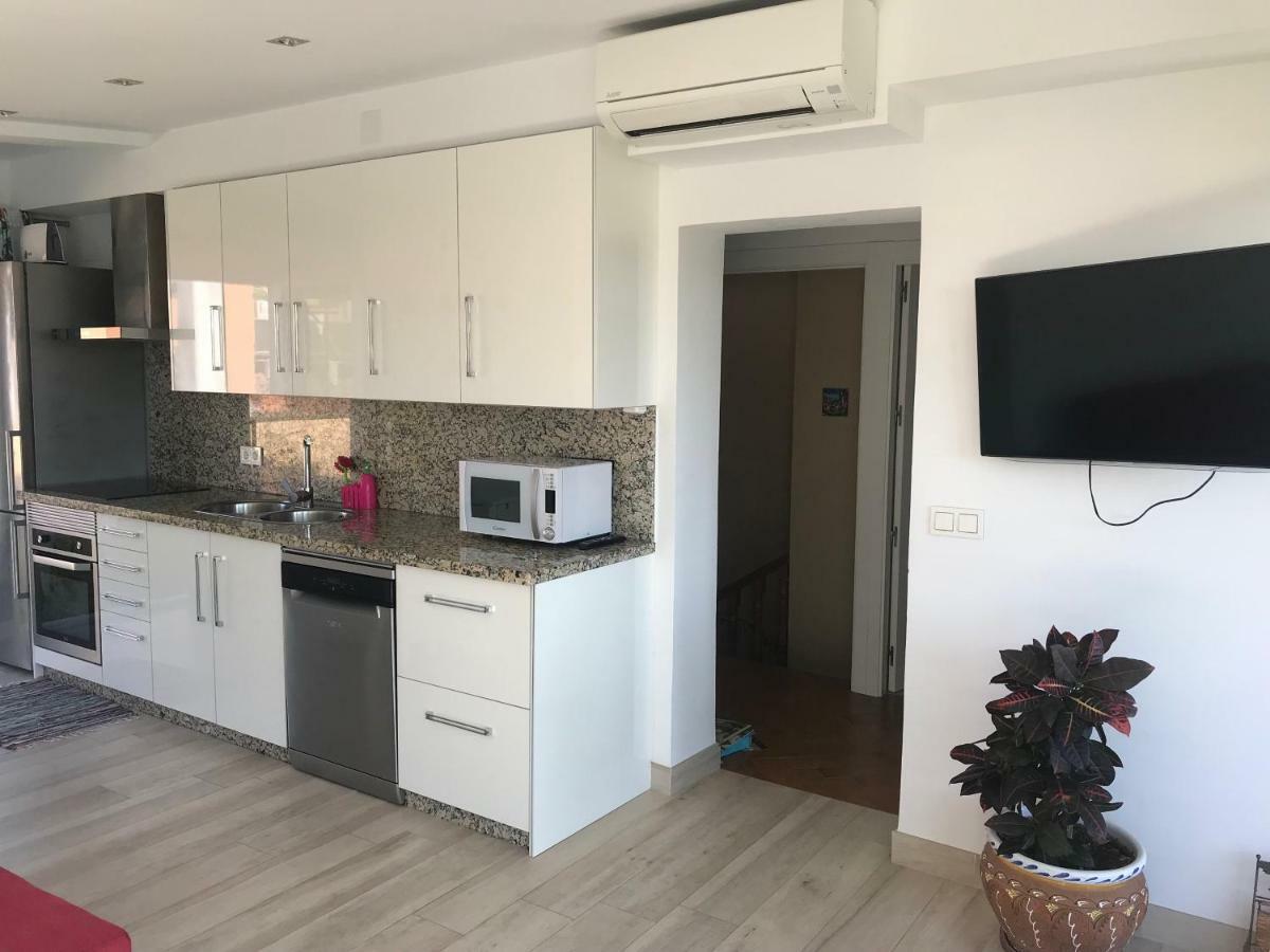 Apartment With Private Patio Фуэнхирола Экстерьер фото