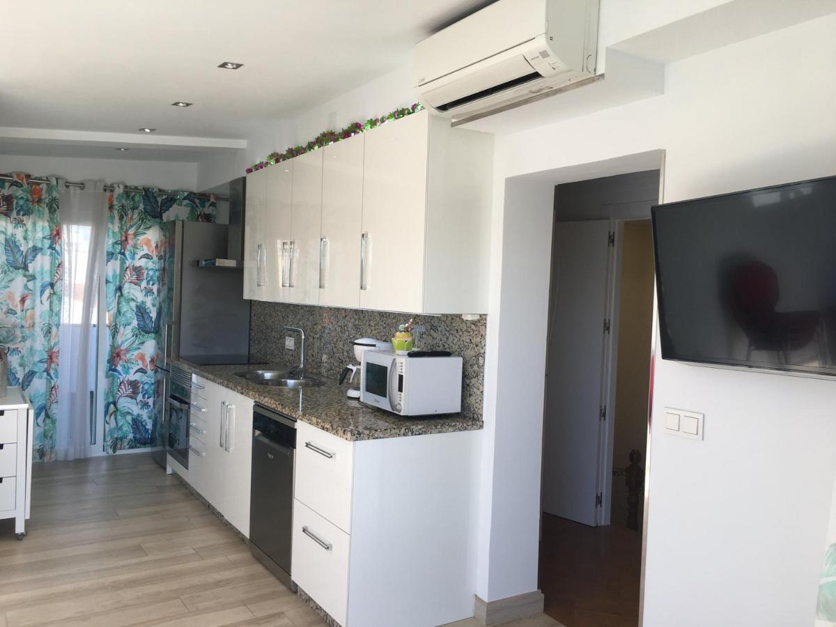 Apartment With Private Patio Фуэнхирола Экстерьер фото
