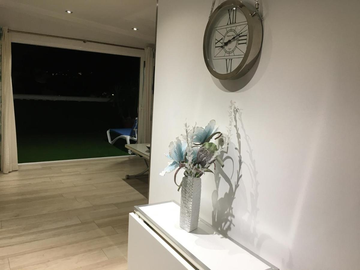 Apartment With Private Patio Фуэнхирола Экстерьер фото